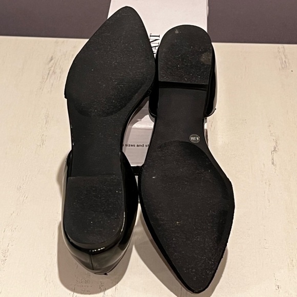 Alfani Black Flats with Pointed Toe and Cut-Out Sides - Picture 8 of 9